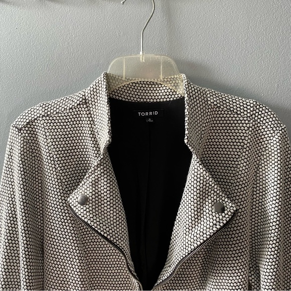 Torrid Cropped Moto Style Jacket - Picture 2 of 8